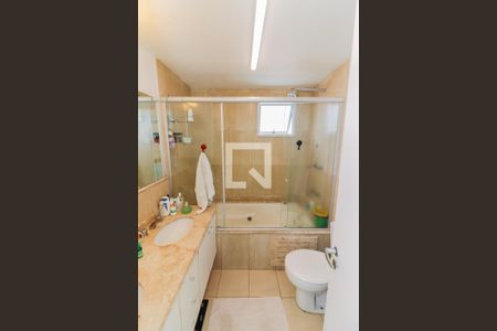 Apartamento à venda com 135m², 4 quartos e 3 vagasQuarto 2 Suite