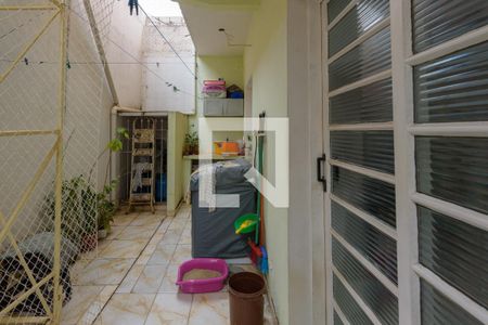 Casa à venda com 600m², 3 quartos e 2 vagas Casa à venda com 600m², 3 quartos e 2 vagasEdícula- 2