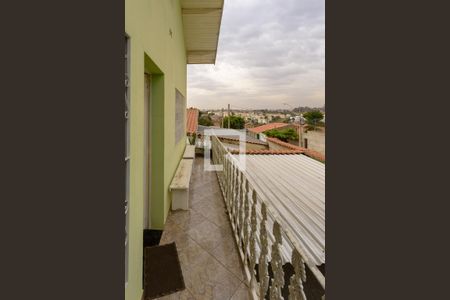 Casa à venda com 600m², 3 quartos e 2 vagas Casa à venda com 600m², 3 quartos e 2 vagasVaranda