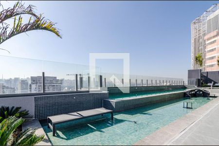 Studio à venda com 30m², 1 quarto e sem vagaPiscina