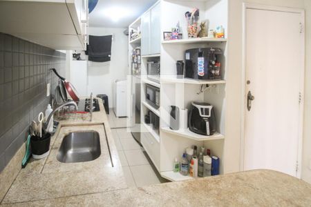 Apartamento à venda com 90m², 3 quartos e sem vagaCozinha