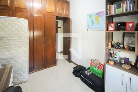 Apartamento à venda com 90m², 3 quartos e sem vagaQuarto 2