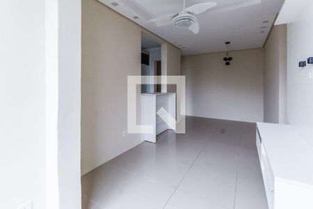 Sala de apartamento para alugar com 2 quartos, 48m² em Morro Santana, Porto Alegre