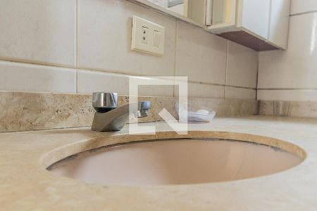 Apartamento para alugar com 65m², 2 quartos e 2 vagasBanheiro