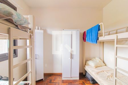 Casa à venda com 400m², 4 quartos e 3 vagas Casa à venda com 400m², 4 quartos e 3 vagasQuarto 2