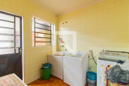 Casa à venda com 400m², 4 quartos e 3 vagas Casa à venda com 400m², 4 quartos e 3 vagasÁrea de Serviço