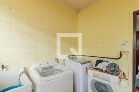 Casa à venda com 400m², 4 quartos e 3 vagas Casa à venda com 400m², 4 quartos e 3 vagasÁrea de Serviço