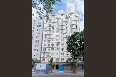 Studio à venda com 25m², 1 quarto e sem vaga Studio à venda com 25m², 1 quarto e sem vagaFachada