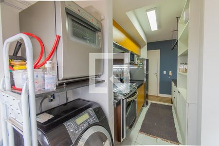 Apartamento à venda com 77m², 2 quartos e 2 vagasCozinha e Área de Serviço