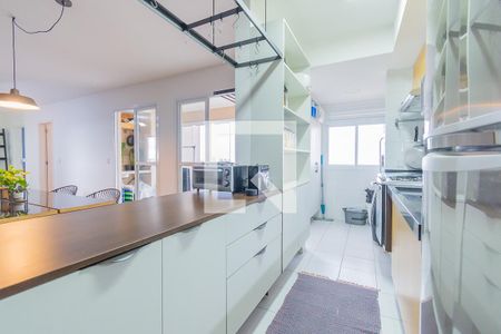 Apartamento à venda com 77m², 2 quartos e 2 vagasCozinha e Área de Serviço