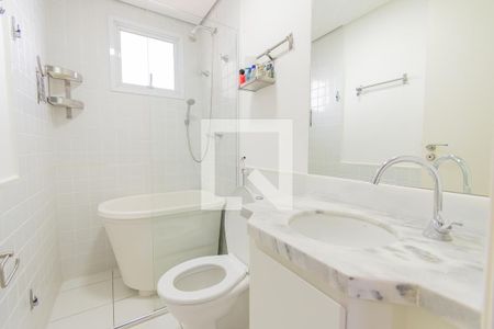Apartamento à venda com 77m², 2 quartos e 2 vagasBanheiro da Suíte