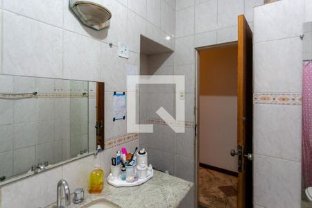 Casa à venda com 360m², 8 quartos e 3 vagasBanheiro