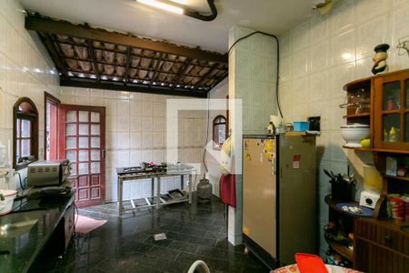 Casa à venda com 360m², 8 quartos e 3 vagasCozinha