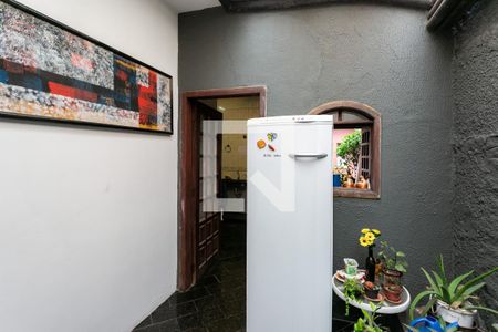 Casa à venda com 360m², 8 quartos e 3 vagasCorredor
