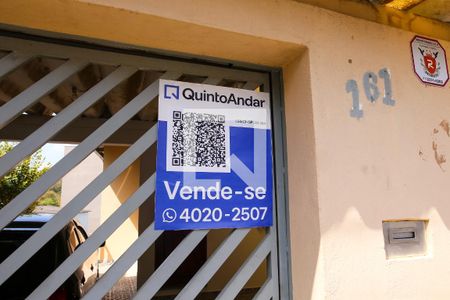 Casa à venda com 400m², 2 quartos e 5 vagasPlaquinha