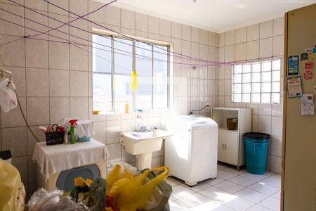 Casa à venda com 400m², 2 quartos e 5 vagasLavanderia