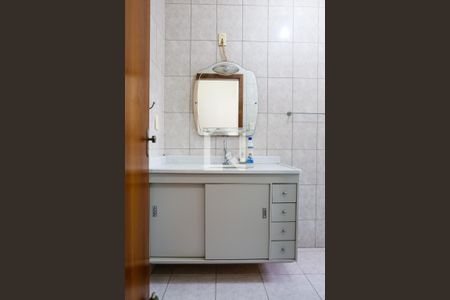 Casa à venda com 400m², 2 quartos e 5 vagasBanheiro Social