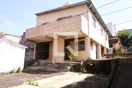 Casa à venda com 400m², 2 quartos e 5 vagasQuintal