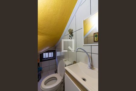 Lavabo de casa para alugar com 3 quartos, 155m² em Vila Dalva, Osasco
