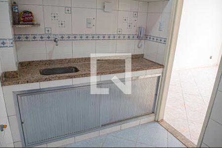 Apartamento para alugar com 70m², 4 quartos e 1 vaga Apartamento para alugar com 70m², 4 quartos e 1 vagacozinha e area de serviço