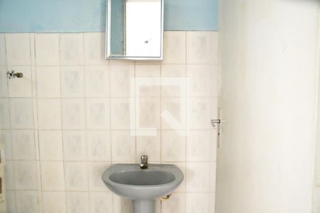 Banheiro de apartamento para alugar com 1 quarto, 40m² em Jardim Santa Tereza, Embu das Artes