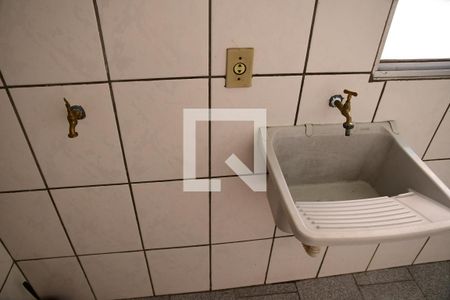 Área de Serviço de apartamento para alugar com 1 quarto, 40m² em Jardim Santa Tereza, Embu das Artes
