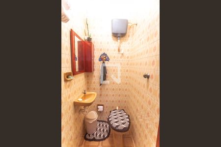 Casa à venda com 120m², 2 quartos e 2 vagas Casa à venda com 120m², 2 quartos e 2 vagasBanheiro de serviço