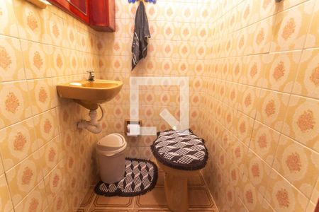 Casa à venda com 120m², 2 quartos e 2 vagas Casa à venda com 120m², 2 quartos e 2 vagasBanheiro de serviço