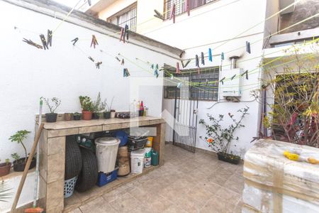 Casa à venda com 120m², 2 quartos e 2 vagas Casa à venda com 120m², 2 quartos e 2 vagasQuintal