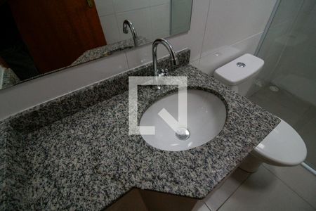 Banheiro de casa para alugar com 1 quarto, 40m² em Cangaiba, São Paulo