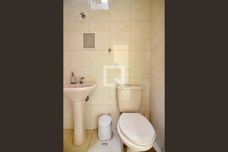 Casa à venda com 413m², 4 quartos e 3 vagasBanheiro Social 1