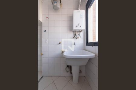 Lavanderia de apartamento à venda com 2 quartos, 55m² em Vila Santo Estefano, São Paulo