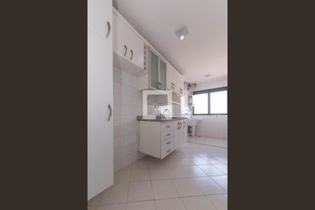 Cozinha de apartamento à venda com 2 quartos, 55m² em Vila Santo Estefano, São Paulo