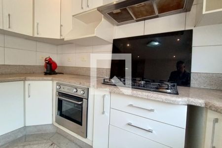 Casa à venda com 300m², 3 quartos e 3 vagasCozinha