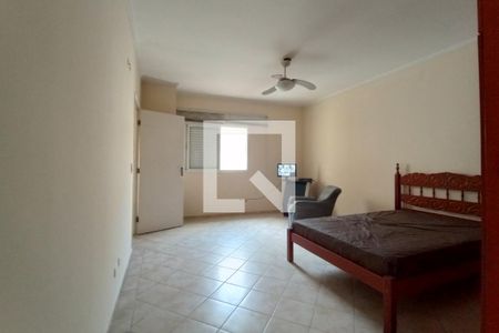 Casa à venda com 300m², 3 quartos e 3 vagasQuarto 3 - Suíte