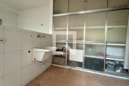 Casa à venda com 300m², 3 quartos e 3 vagasÁrea de Serviço