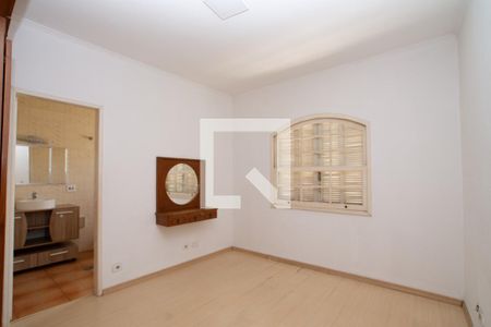 Suíte de casa à venda com 3 quartos, 200m² em Vila Rosália, Guarulhos