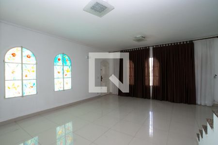 Sala de casa à venda com 3 quartos, 200m² em Vila Rosália, Guarulhos