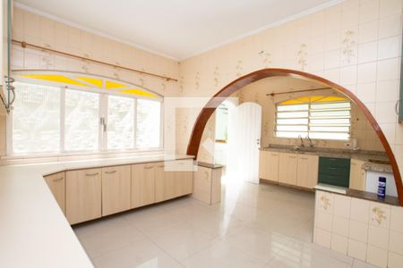 Casa à venda com 200m², 3 quartos e 4 vagas Casa à venda com 200m², 3 quartos e 4 vagasCopa