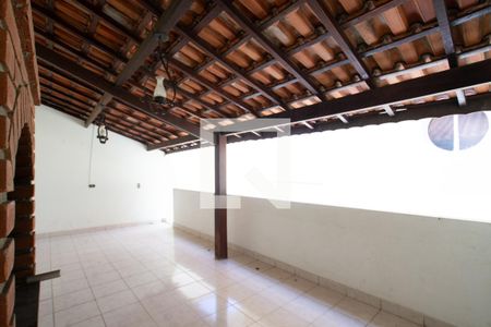 Casa à venda com 200m², 3 quartos e 4 vagas Casa à venda com 200m², 3 quartos e 4 vagasÁrea de lazer