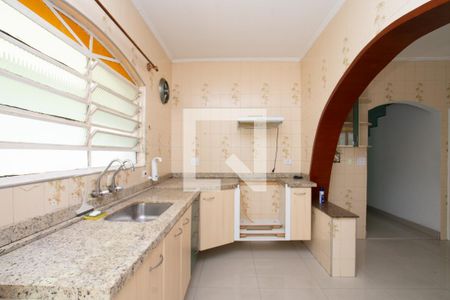 Casa à venda com 200m², 3 quartos e 4 vagas Casa à venda com 200m², 3 quartos e 4 vagasCozinha