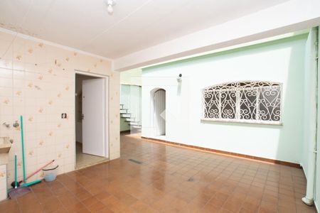 Casa à venda com 200m², 3 quartos e 4 vagas Casa à venda com 200m², 3 quartos e 4 vagasÁrea de Serviço