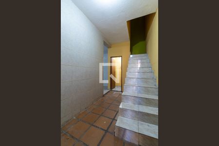 Escada de Acesso de casa à venda com 2 quartos, 90m² em Jardim Flor do Campo, Guarulhos