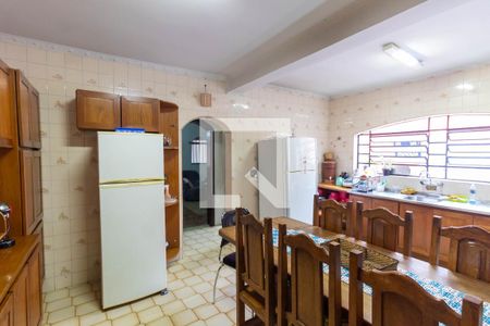 Casa à venda com 120m², 3 quartos e 2 vagasCozinha