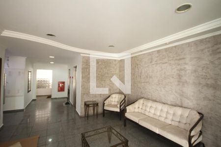 Apartamento à venda com 74m², 2 quartos e 1 vaga Apartamento à venda com 74m², 2 quartos e 1 vagaHall