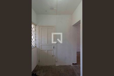 Sala 2 de casa de condomínio para alugar com 2 quartos, 30m² em Chácara Inglesa, São Paulo