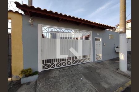Casa para alugar com 52m², 2 quartos e 1 vaga Casa para alugar com 52m², 2 quartos e 1 vagaFachada