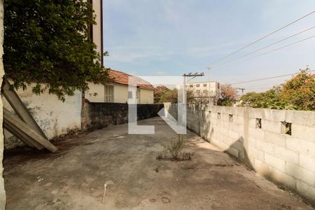 Casa à venda com 250m², 2 quartos e 2 vagasQuintal