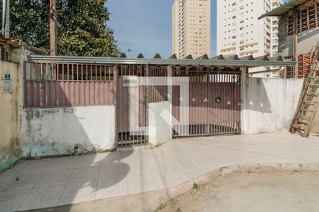 Casa à venda com 250m², 2 quartos e 2 vagasFachada