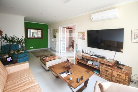 Apartamento para alugar com 120m², 3 quartos e 1 vaga Apartamento para alugar com 120m², 3 quartos e 1 vagaSala